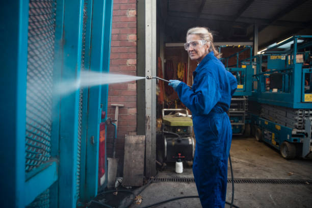 Why Choose Our Certified Pressure Washing Experts for Your Project Needs in Oak Ridge North, TX?