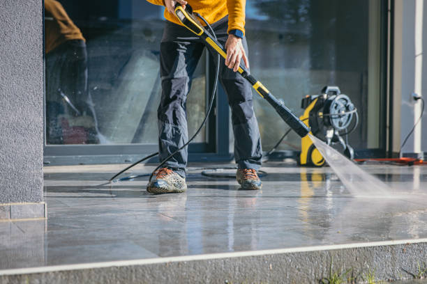 Why Choose Our Certified Pressure Washing Experts for Your Project Needs in Oak Ridge North, TX?